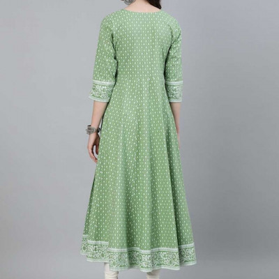 Women Green and White Ethnic Motifs Printed Handloom Anarkali Kurta